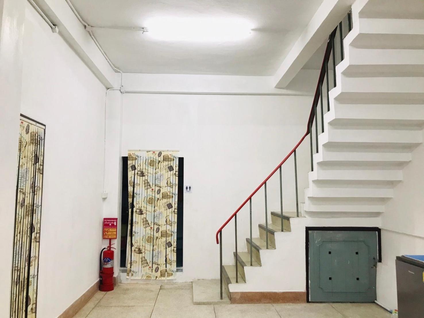Silom Guesthouse Bangkok Kültér fotó