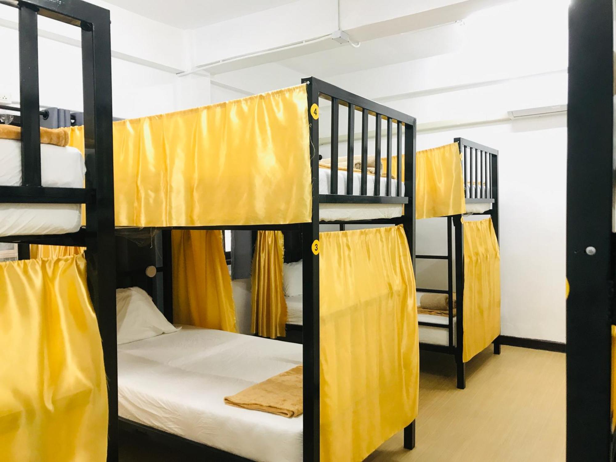 Silom Guesthouse Bangkok Kültér fotó